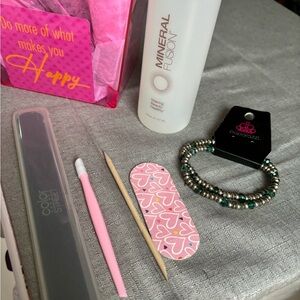 Color street nails gift pack,new candle with cover,vintage charger plates